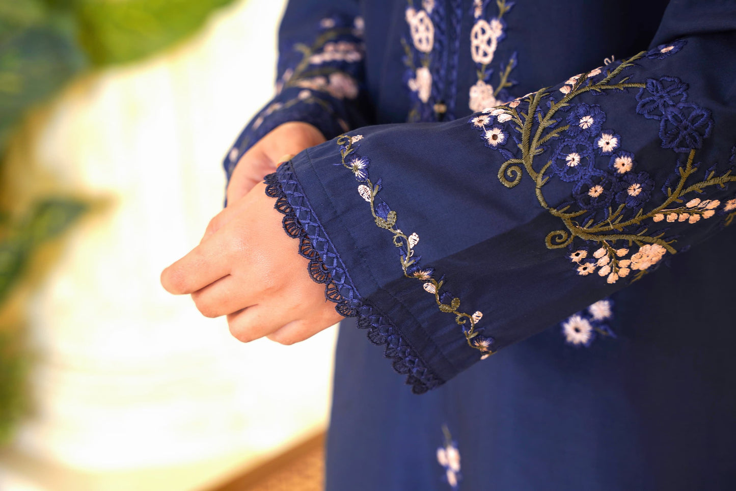 Yameena 2Pc – Embroidered Lawn Dress
