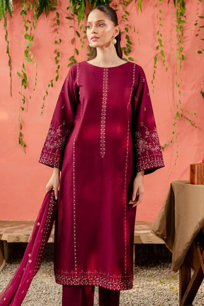 Yalina 2Pc – Embroidered dress